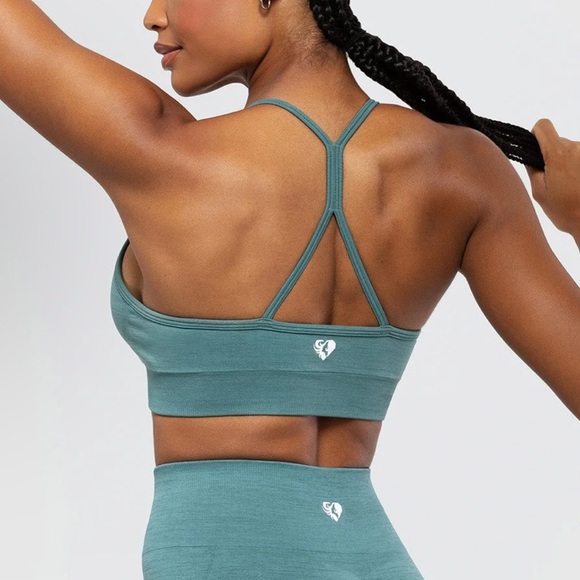 NWT Women’s Best - Define Seamless Racer Back Bra - Picture 2 of 3